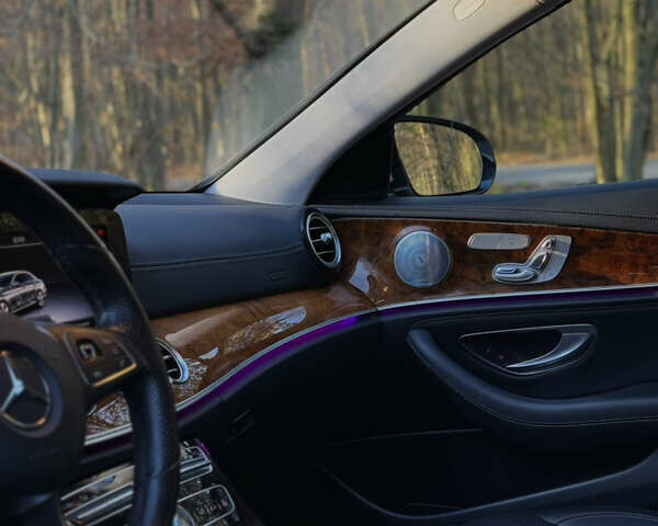 Сірий Мерседес Е-Клас, об'ємом двигуна 1.99 л та пробігом 109 тис. км за 28500 $, фото 33 на Automoto.ua