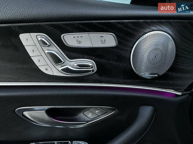 Серый Мерседес Е-Класс, объемом двигателя 1.99 л и пробегом 58 тыс. км за 36500 $, фото 19 на Automoto.ua