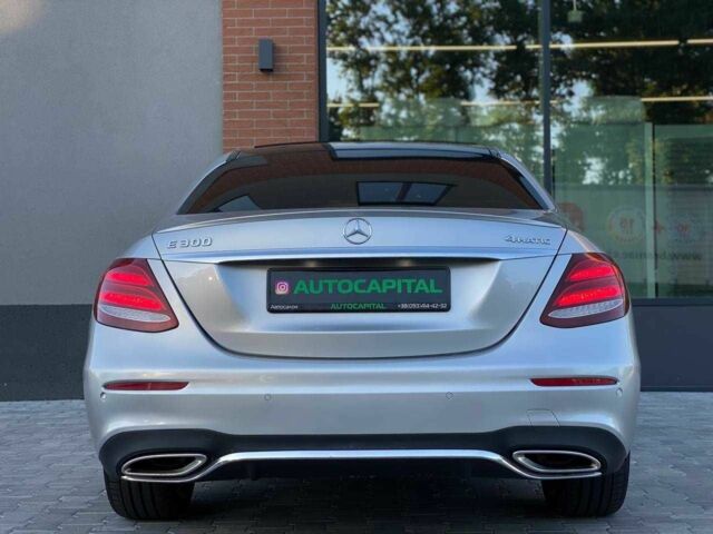 Серый Мерседес Е-Класс, объемом двигателя 2 л и пробегом 94 тыс. км за 30990 $, фото 6 на Automoto.ua