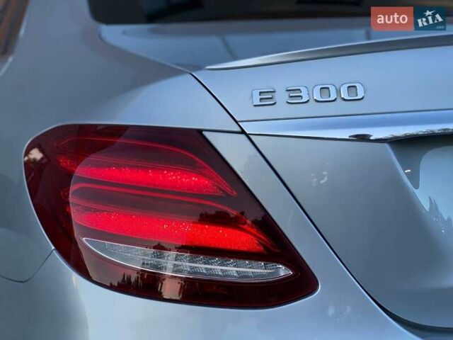 Сірий Мерседес Е-Клас, об'ємом двигуна 1.99 л та пробігом 94 тис. км за 29490 $, фото 16 на Automoto.ua