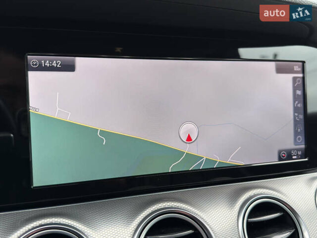 Сірий Мерседес Е-Клас, об'ємом двигуна 2 л та пробігом 225 тис. км за 29500 $, фото 42 на Automoto.ua