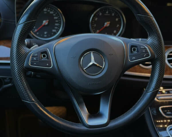 Сірий Мерседес Е-Клас, об'ємом двигуна 1.99 л та пробігом 109 тис. км за 28500 $, фото 26 на Automoto.ua