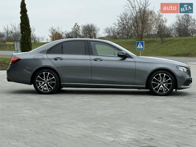 Сірий Мерседес Е-Клас, об'ємом двигуна 2 л та пробігом 225 тис. км за 29500 $, фото 4 на Automoto.ua