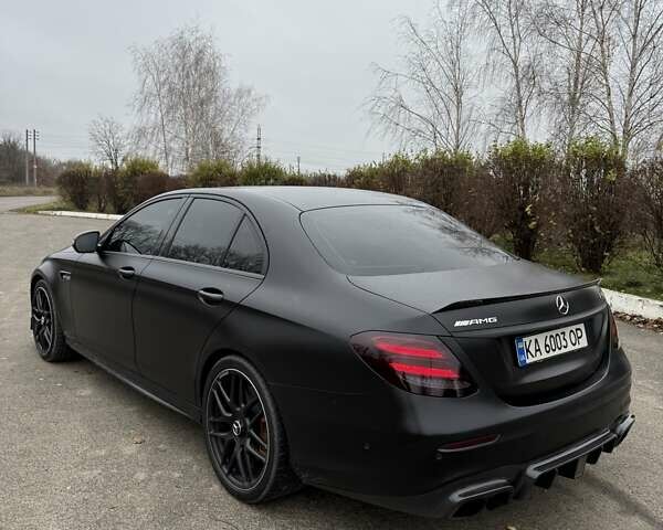 Сірий Мерседес Е-Клас, об'ємом двигуна 3.98 л та пробігом 97 тис. км за 79500 $, фото 5 на Automoto.ua