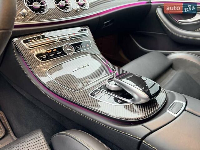 Серый Мерседес Е-Класс, объемом двигателя 3.98 л и пробегом 64 тыс. км за 89500 $, фото 29 на Automoto.ua