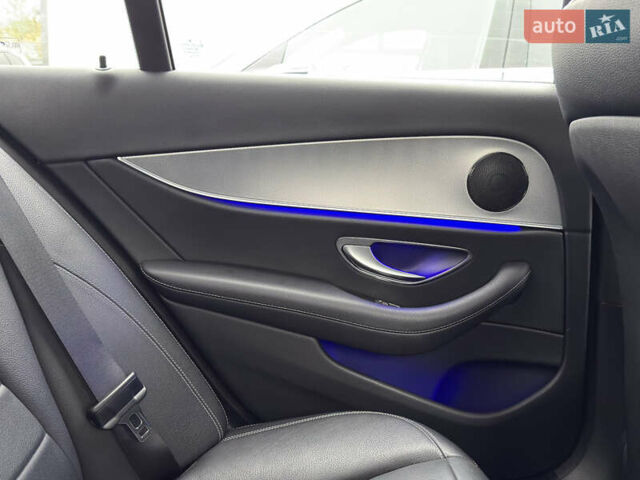 Сірий Мерседес Е-Клас, об'ємом двигуна 2 л та пробігом 225 тис. км за 29500 $, фото 23 на Automoto.ua