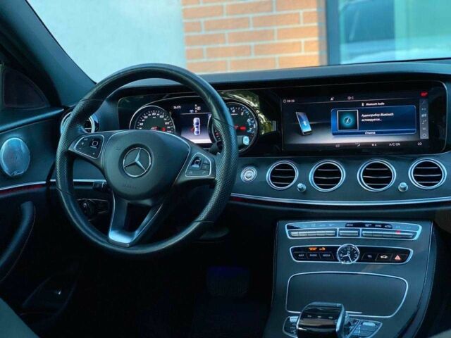 Серый Мерседес Е-Класс, объемом двигателя 2 л и пробегом 94 тыс. км за 30990 $, фото 20 на Automoto.ua