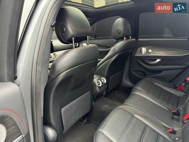 Серый Мерседес Е-Класс, объемом двигателя 3 л и пробегом 80 тыс. км за 53000 $, фото 26 на Automoto.ua