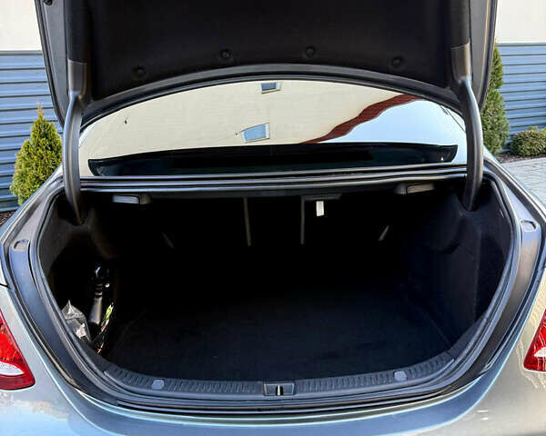 Сірий Мерседес Е-Клас, об'ємом двигуна 1.99 л та пробігом 115 тис. км за 31000 $, фото 15 на Automoto.ua