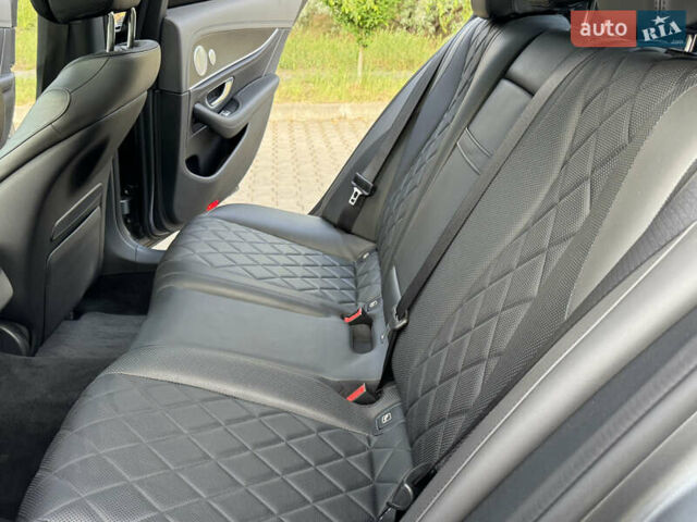 Серый Мерседес Е-Класс, объемом двигателя 3 л и пробегом 129 тыс. км за 49000 $, фото 85 на Automoto.ua