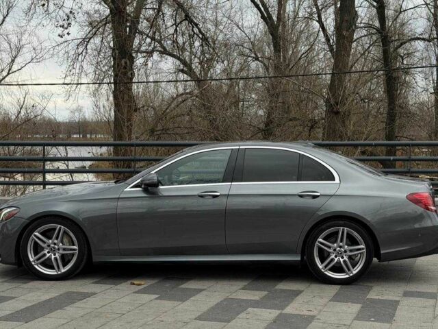 Серый Мерседес Е-Класс, объемом двигателя 2 л и пробегом 112 тыс. км за 29000 $, фото 4 на Automoto.ua