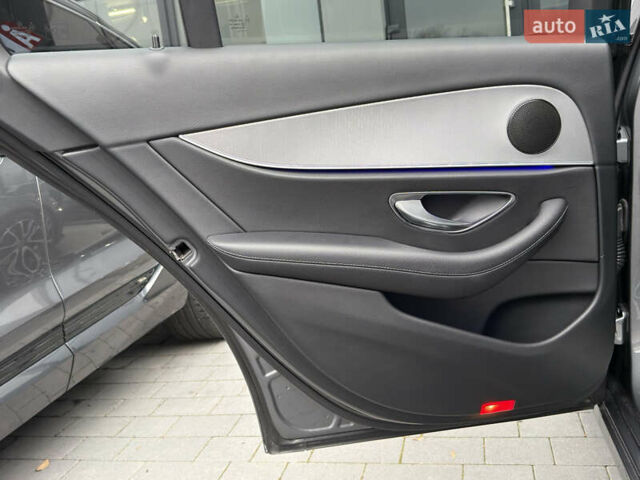 Сірий Мерседес Е-Клас, об'ємом двигуна 2 л та пробігом 225 тис. км за 29500 $, фото 19 на Automoto.ua