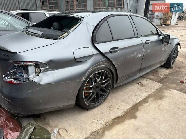 Сірий Мерседес Е-Клас, об'ємом двигуна 3.98 л та пробігом 90 тис. км за 32900 $, фото 8 на Automoto.ua