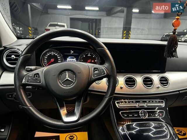 Серый Мерседес Е-Класс, объемом двигателя 1.95 л и пробегом 225 тыс. км за 30500 $, фото 10 на Automoto.ua
