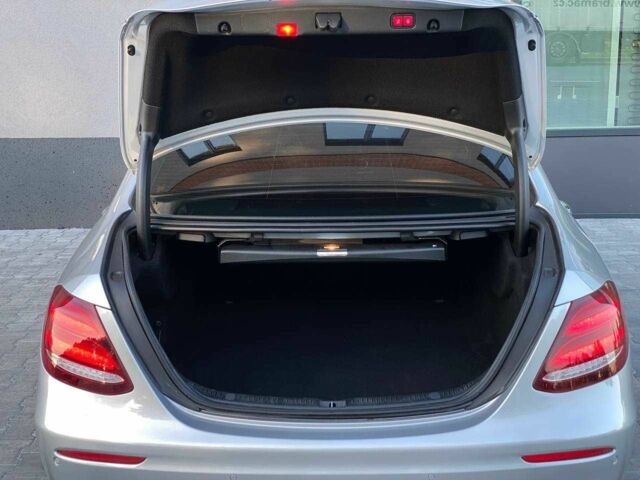 Серый Мерседес Е-Класс, объемом двигателя 2 л и пробегом 94 тыс. км за 30990 $, фото 21 на Automoto.ua