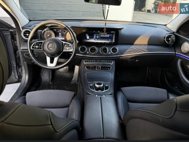 Сірий Мерседес Е-Клас, об'ємом двигуна 1.95 л та пробігом 205 тис. км за 25500 $, фото 13 на Automoto.ua