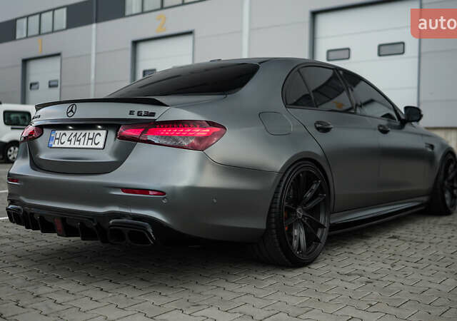 Серый Мерседес Е-Класс, объемом двигателя 4 л и пробегом 42 тыс. км за 89000 $, фото 11 на Automoto.ua