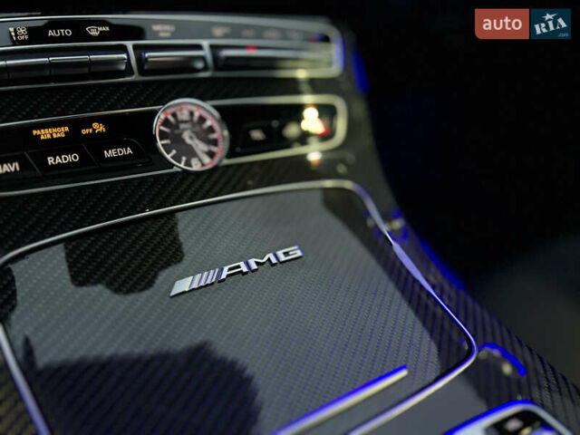 Серый Мерседес Е-Класс, объемом двигателя 4 л и пробегом 44 тыс. км за 78999 $, фото 41 на Automoto.ua