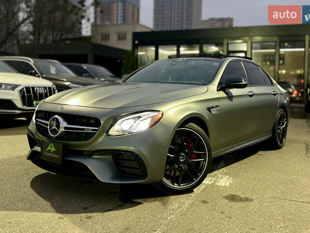 Серый Мерседес Е-Класс, объемом двигателя 4 л и пробегом 44 тыс. км за 78999 $, фото 55 на Automoto.ua