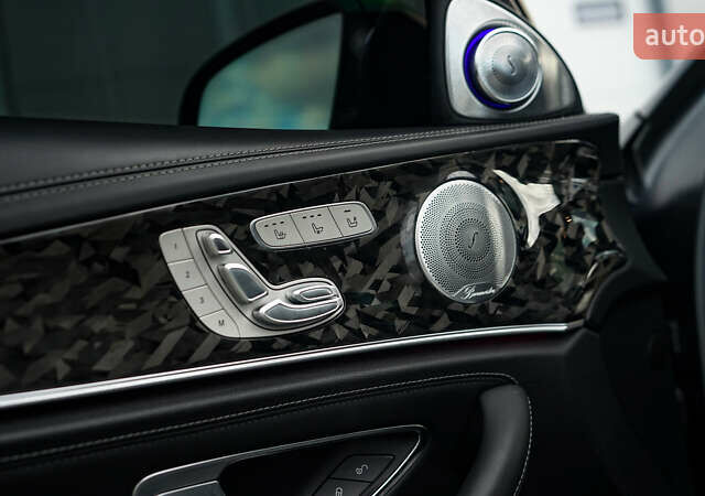 Серый Мерседес Е-Класс, объемом двигателя 4 л и пробегом 42 тыс. км за 89000 $, фото 26 на Automoto.ua