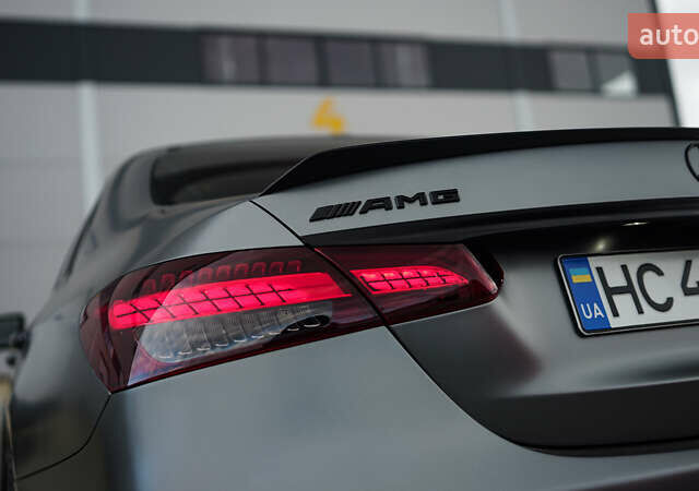 Серый Мерседес Е-Класс, объемом двигателя 4 л и пробегом 42 тыс. км за 89000 $, фото 13 на Automoto.ua