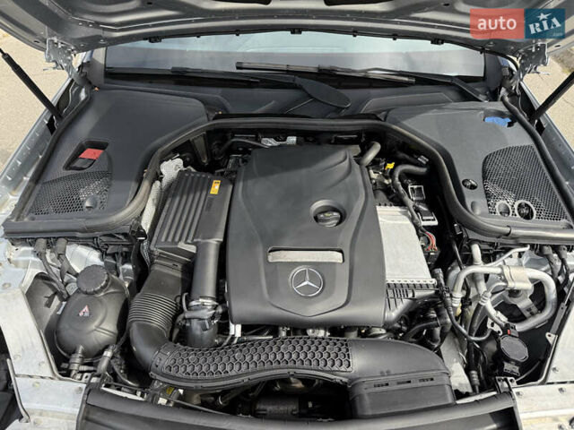 Серый Мерседес Е-Класс, объемом двигателя 1.99 л и пробегом 135 тыс. км за 31700 $, фото 16 на Automoto.ua