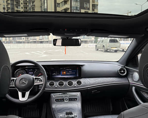 Серый Мерседес Е-Класс, объемом двигателя 1.99 л и пробегом 135 тыс. км за 31700 $, фото 17 на Automoto.ua