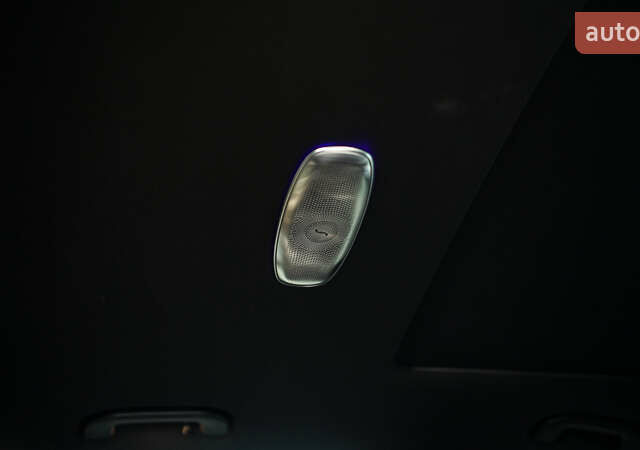 Серый Мерседес Е-Класс, объемом двигателя 4 л и пробегом 42 тыс. км за 89000 $, фото 39 на Automoto.ua