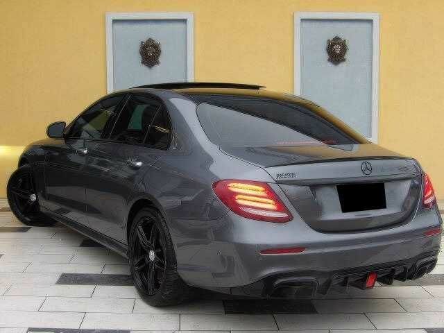 Серый Мерседес Е-Класс, объемом двигателя 0 л и пробегом 65 тыс. км за 19000 $, фото 4 на Automoto.ua