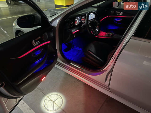 Серый Мерседес Е-Класс, объемом двигателя 1.99 л и пробегом 135 тыс. км за 31700 $, фото 1 на Automoto.ua