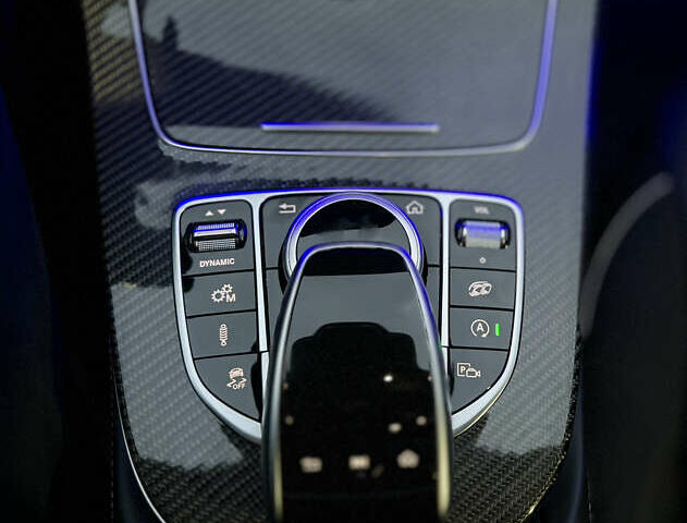 Серый Мерседес Е-Класс, объемом двигателя 4 л и пробегом 44 тыс. км за 78999 $, фото 42 на Automoto.ua