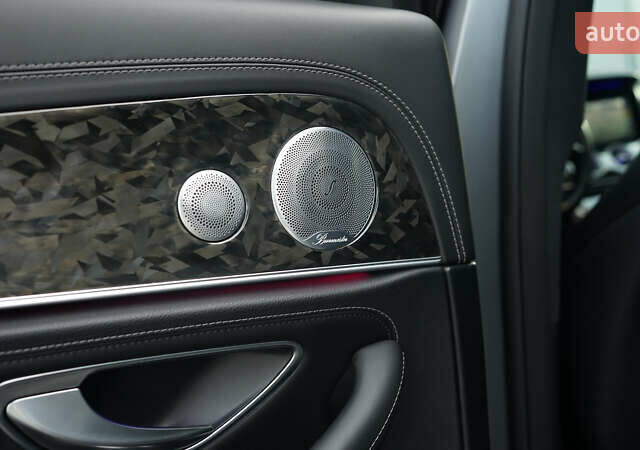 Серый Мерседес Е-Класс, объемом двигателя 4 л и пробегом 42 тыс. км за 89000 $, фото 38 на Automoto.ua