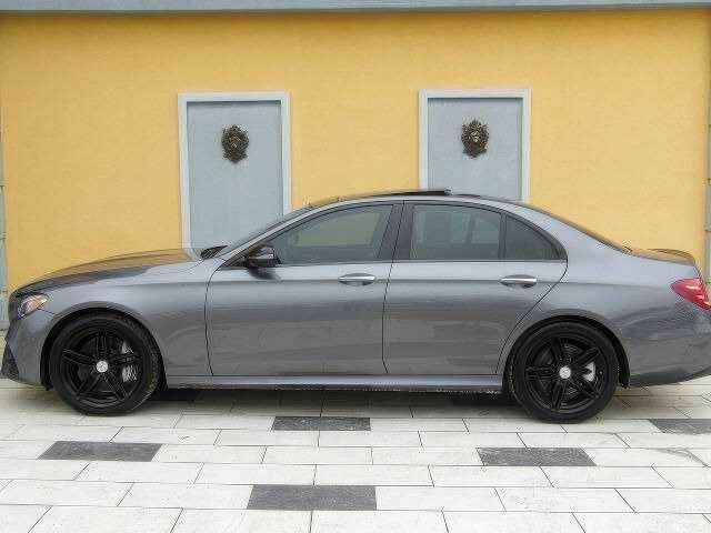 Серый Мерседес Е-Класс, объемом двигателя 0 л и пробегом 65 тыс. км за 19000 $, фото 3 на Automoto.ua