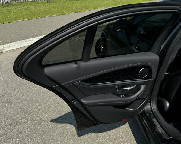 Серый Мерседес Е-Класс, объемом двигателя 1.95 л и пробегом 89 тыс. км за 55000 $, фото 22 на Automoto.ua