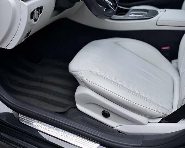 Сірий Мерседес Е-Клас, об'ємом двигуна 1.99 л та пробігом 41 тис. км за 48700 $, фото 18 на Automoto.ua