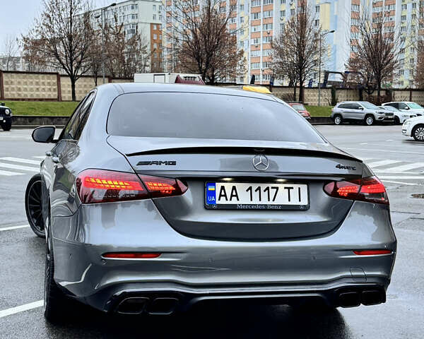 Серый Мерседес Е-Класс, объемом двигателя 2 л и пробегом 77 тыс. км за 44500 $, фото 4 на Automoto.ua