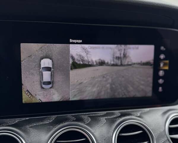 Сірий Мерседес Е-Клас, об'ємом двигуна 1.99 л та пробігом 41 тис. км за 48700 $, фото 27 на Automoto.ua