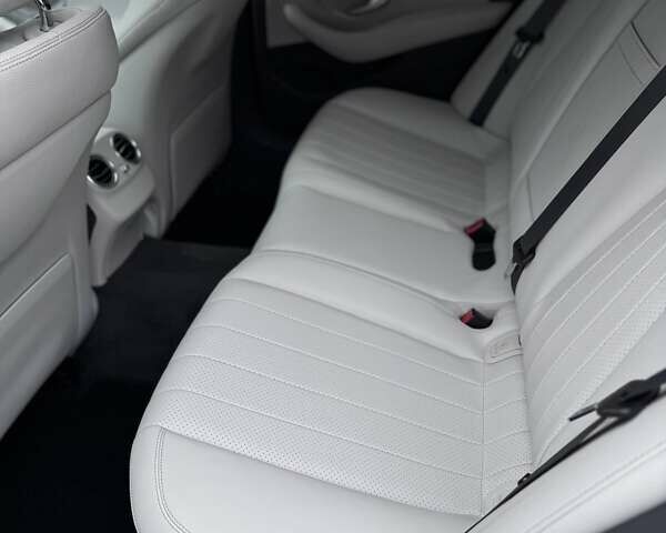 Сірий Мерседес Е-Клас, об'ємом двигуна 1.99 л та пробігом 41 тис. км за 48700 $, фото 37 на Automoto.ua