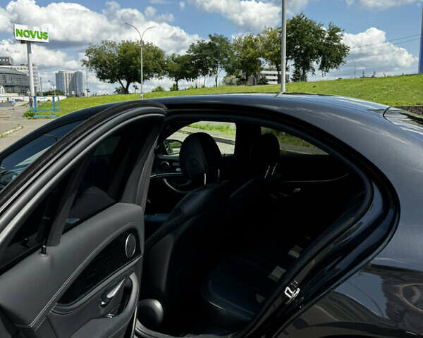 Серый Мерседес Е-Класс, объемом двигателя 1.95 л и пробегом 89 тыс. км за 55000 $, фото 23 на Automoto.ua