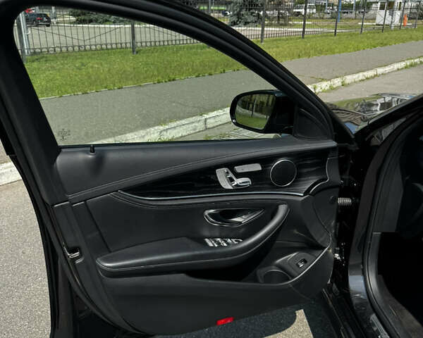 Серый Мерседес Е-Класс, объемом двигателя 1.95 л и пробегом 89 тыс. км за 55000 $, фото 13 на Automoto.ua