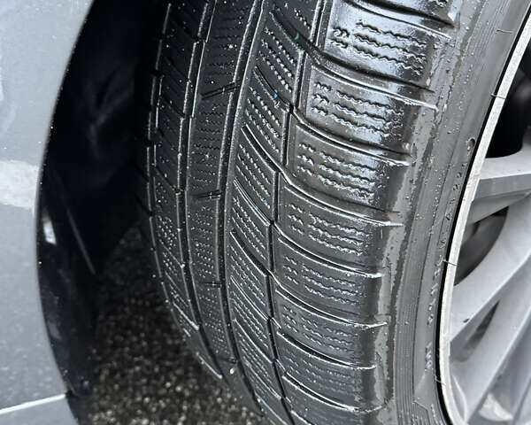 Серый Мерседес Е-Класс, объемом двигателя 2 л и пробегом 77 тыс. км за 44500 $, фото 9 на Automoto.ua