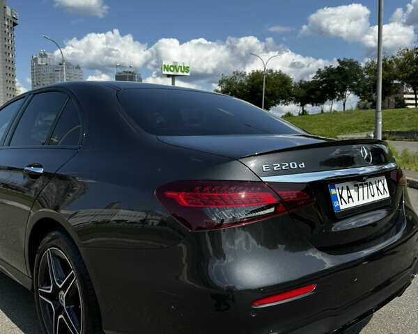 Серый Мерседес Е-Класс, объемом двигателя 1.95 л и пробегом 89 тыс. км за 55000 $, фото 7 на Automoto.ua