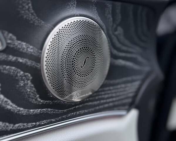 Сірий Мерседес Е-Клас, об'ємом двигуна 1.99 л та пробігом 41 тис. км за 48700 $, фото 17 на Automoto.ua