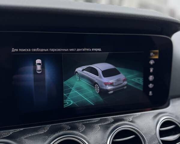 Сірий Мерседес Е-Клас, об'ємом двигуна 1.99 л та пробігом 41 тис. км за 48700 $, фото 25 на Automoto.ua