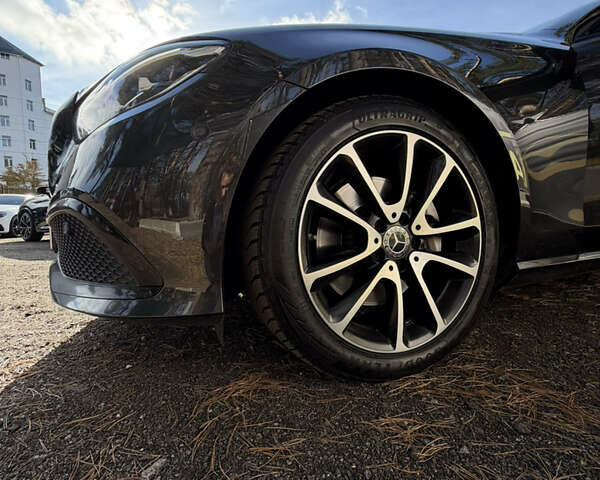 Сірий Мерседес Е-Клас, об'ємом двигуна 1.95 л та пробігом 175 тис. км за 45900 $, фото 5 на Automoto.ua
