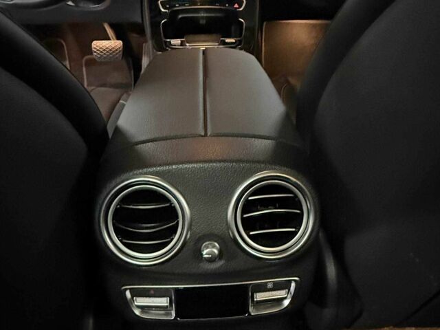 Мерседес Е-Класс 2021 в Киеве на Automoto.ua Серый Мерседес Е-Класс, объемом двигателя 3 л и пробегом 36 тыс. км за 39200 $, фото 14 на Automoto.ua