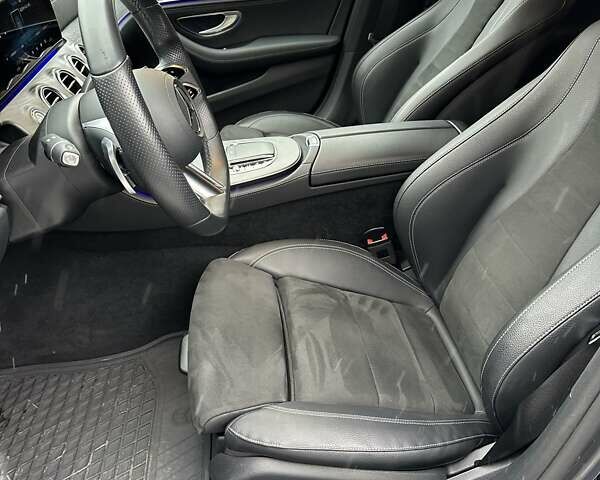 Сірий Мерседес Е-Клас, об'ємом двигуна 1.95 л та пробігом 68 тис. км за 54500 $, фото 6 на Automoto.ua