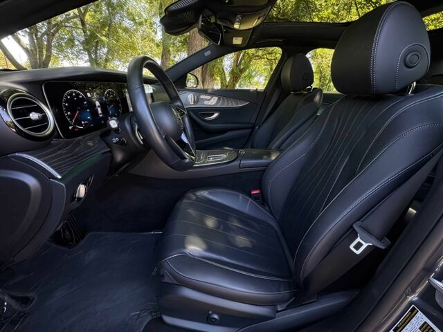 Серый Мерседес Е-Класс, объемом двигателя 2 л и пробегом 23 тыс. км за 24100 $, фото 8 на Automoto.ua