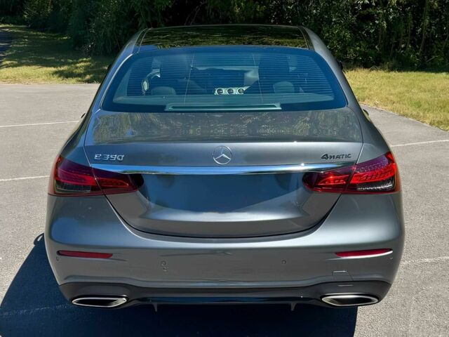 Серый Мерседес Е-Класс, объемом двигателя 2 л и пробегом 23 тыс. км за 24100 $, фото 5 на Automoto.ua