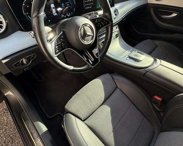 Сірий Мерседес Е-Клас, об'ємом двигуна 1.95 л та пробігом 175 тис. км за 45900 $, фото 7 на Automoto.ua